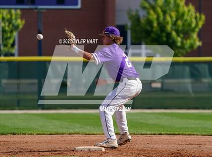 Thumbnail 1 in Brownsburg vs. Avon (IHSAA 4A Sectional 12 Semi-final) photogallery.