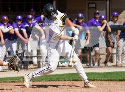 Thumbnail 1 in Brownsburg vs. Avon (IHSAA 4A Sectional 12 Semi-final) photogallery.
