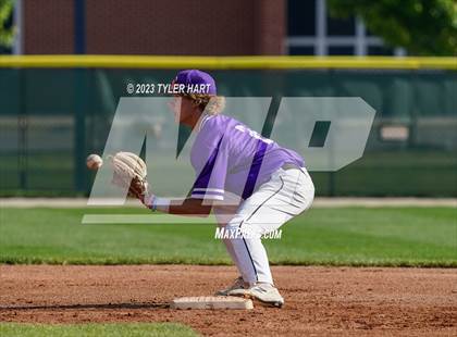 Thumbnail 2 in Brownsburg vs. Avon (IHSAA 4A Sectional 12 Semi-final) photogallery.