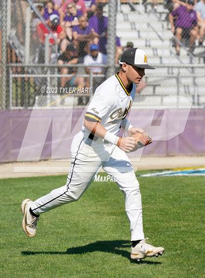 Thumbnail 2 in Brownsburg vs. Avon (IHSAA 4A Sectional 12 Semi-final) photogallery.