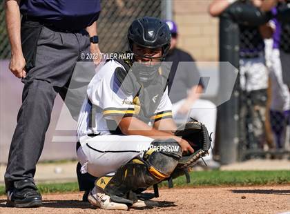 Thumbnail 1 in Brownsburg vs. Avon (IHSAA 4A Sectional 12 Semi-final) photogallery.