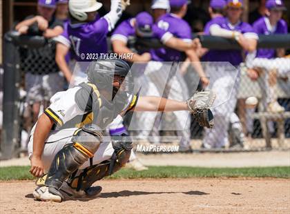 Thumbnail 1 in Brownsburg vs. Avon (IHSAA 4A Sectional 12 Semi-final) photogallery.