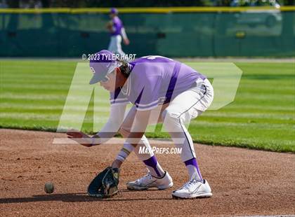 Thumbnail 2 in Brownsburg vs. Avon (IHSAA 4A Sectional 12 Semi-final) photogallery.