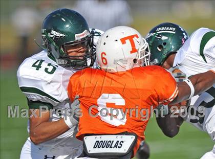 Thumbnail 1 in Texas vs. Waxahachie (Texas 4A Division I Region II Area Playoffs) photogallery.