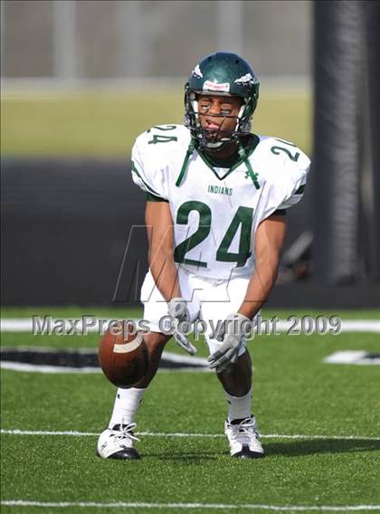 Thumbnail 1 in Texas vs. Waxahachie (Texas 4A Division I Region II Area Playoffs) photogallery.