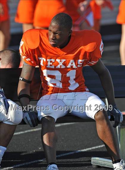 Thumbnail 3 in Texas vs. Waxahachie (Texas 4A Division I Region II Area Playoffs) photogallery.