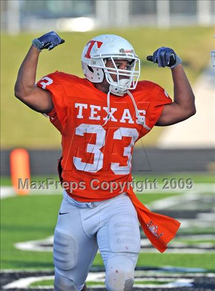 Thumbnail 3 in Texas vs. Waxahachie (Texas 4A Division I Region II Area Playoffs) photogallery.