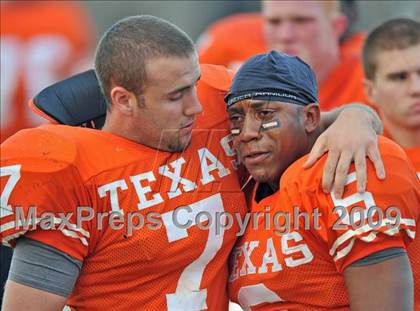 Thumbnail 3 in Texas vs. Waxahachie (Texas 4A Division I Region II Area Playoffs) photogallery.