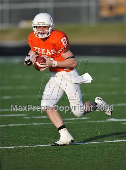 Thumbnail 1 in Texas vs. Waxahachie (Texas 4A Division I Region II Area Playoffs) photogallery.