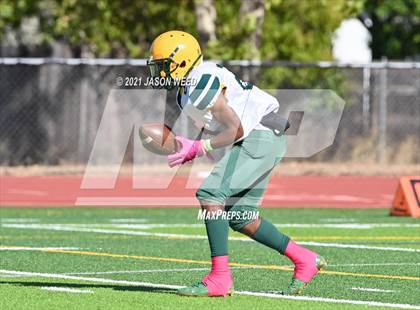 Thumbnail 3 in Vanden @ Foothill photogallery.