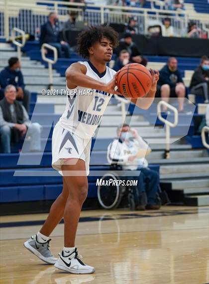Thumbnail 3 in Pike vs. Perry Meridian (IHSAA 4A Sectional Round 1) photogallery.