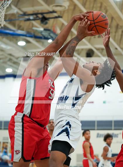 Thumbnail 2 in Pike vs. Perry Meridian (IHSAA 4A Sectional Round 1) photogallery.