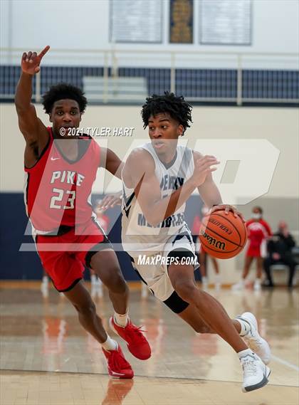 Thumbnail 2 in Pike vs. Perry Meridian (IHSAA 4A Sectional Round 1) photogallery.