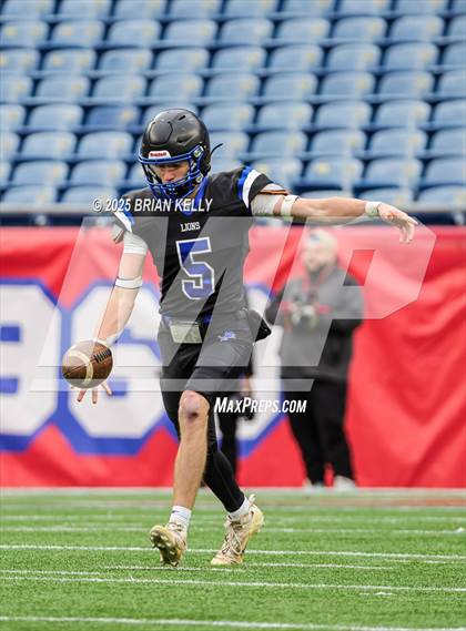 Thumbnail 2 in West Boylston vs Randolph (MIAA Division 8 Final) photogallery.