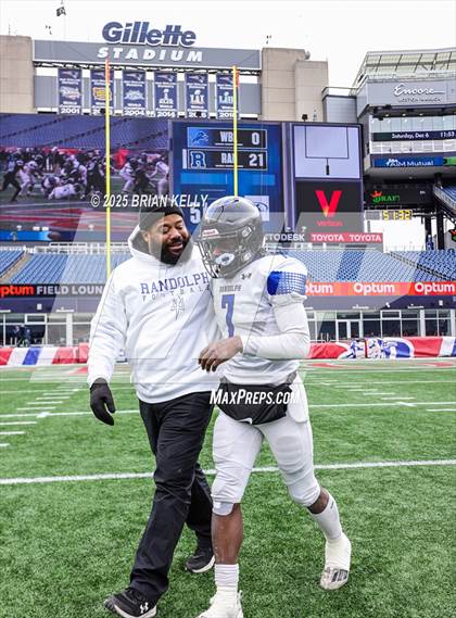 Thumbnail 2 in West Boylston vs Randolph (MIAA Division 8 Final) photogallery.