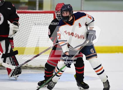 Thumbnail 2 in Cheshire @ Lyman Hall (SCC D2 Semifinal) photogallery.