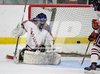 Thumbnail 1 in Cheshire @ Lyman Hall (SCC D2 Semifinal) photogallery.