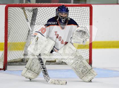 Thumbnail 2 in Cheshire @ Lyman Hall (SCC D2 Semifinal) photogallery.