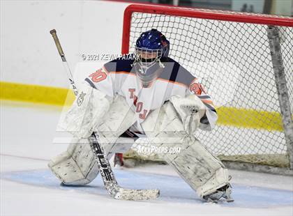 Thumbnail 2 in Cheshire @ Lyman Hall (SCC D2 Semifinal) photogallery.
