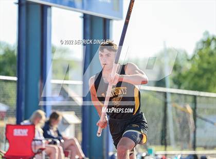 Thumbnail 2 in NYSPHAA Outdoor Track & Field Championship (Pole Vault) photogallery.