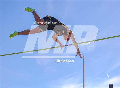 Thumbnail 1 in NYSPHAA Outdoor Track & Field Championship (Pole Vault) photogallery.