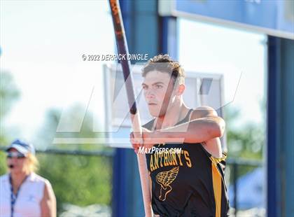 Thumbnail 1 in NYSPHAA Outdoor Track & Field Championship (Pole Vault) photogallery.