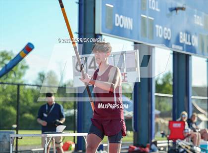 Thumbnail 2 in NYSPHAA Outdoor Track & Field Championship (Pole Vault) photogallery.