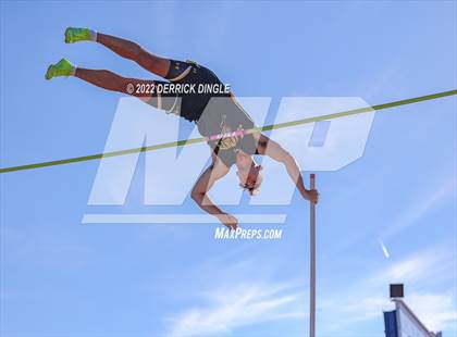 Thumbnail 3 in NYSPHAA Outdoor Track & Field Championship (Pole Vault) photogallery.