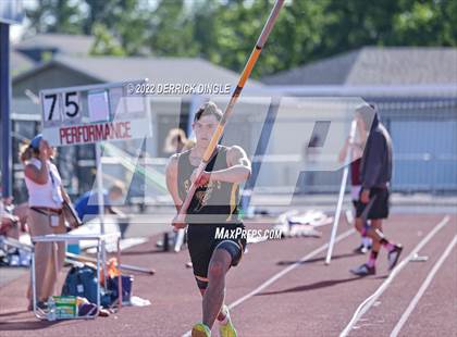 Thumbnail 3 in NYSPHAA Outdoor Track & Field Championship (Pole Vault) photogallery.