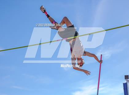 Thumbnail 3 in NYSPHAA Outdoor Track & Field Championship (Pole Vault) photogallery.