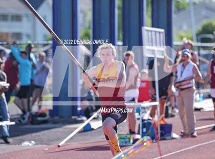 Thumbnail 1 in NYSPHAA Outdoor Track & Field Championship (Pole Vault) photogallery.