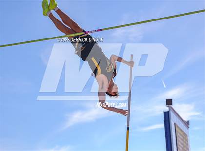 Thumbnail 1 in NYSPHAA Outdoor Track & Field Championship (Pole Vault) photogallery.