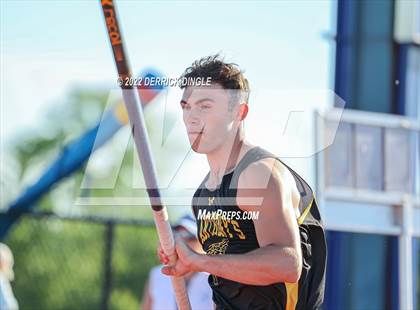 Thumbnail 2 in NYSPHAA Outdoor Track & Field Championship (Pole Vault) photogallery.
