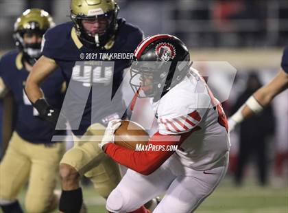 Thumbnail 2 in Bishop McDevitt vs. Aliquippa (PIAA 4A Final) photogallery.