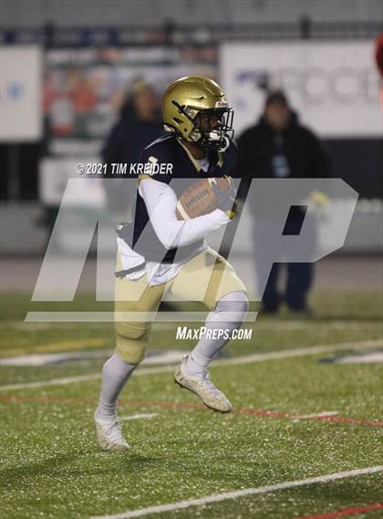 Thumbnail 3 in Bishop McDevitt vs. Aliquippa (PIAA 4A Final) photogallery.