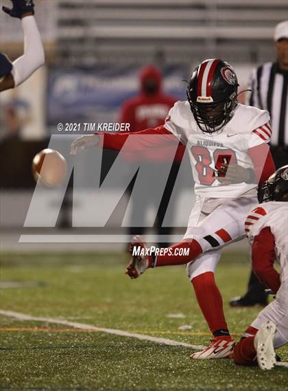 Thumbnail 1 in Bishop McDevitt vs. Aliquippa (PIAA 4A Final) photogallery.