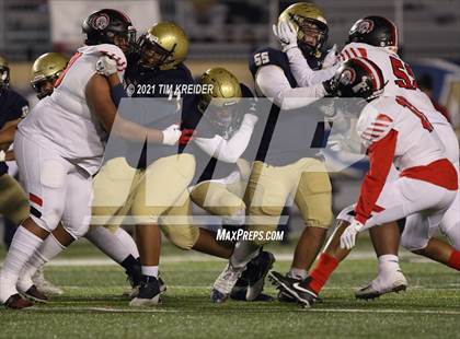 Thumbnail 2 in Bishop McDevitt vs. Aliquippa (PIAA 4A Final) photogallery.