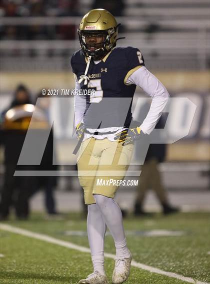 Thumbnail 1 in Bishop McDevitt vs. Aliquippa (PIAA 4A Final) photogallery.