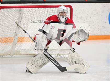 Thumbnail 2 in Ridgefield vs. Fairfield Warde/Ludlowe (FCIAC D1 Final) photogallery.
