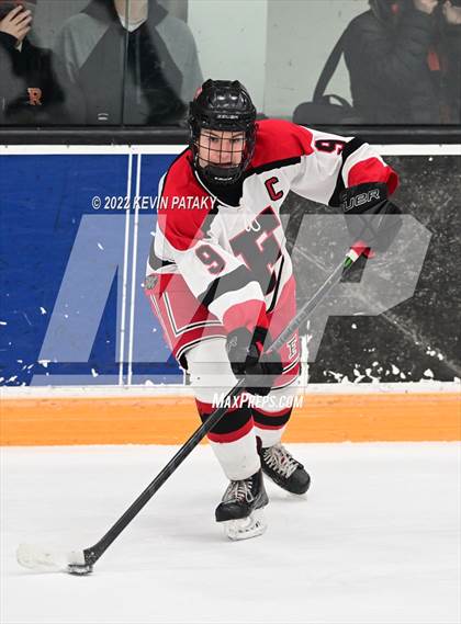 Thumbnail 3 in Ridgefield vs. Fairfield Warde/Ludlowe (FCIAC D1 Final) photogallery.