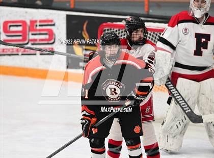 Thumbnail 3 in Ridgefield vs. Fairfield Warde/Ludlowe (FCIAC D1 Final) photogallery.