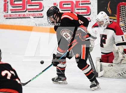 Thumbnail 2 in Ridgefield vs. Fairfield Warde/Ludlowe (FCIAC D1 Final) photogallery.