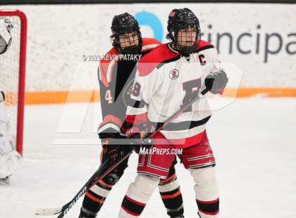 Thumbnail 3 in Ridgefield vs. Fairfield Warde/Ludlowe (FCIAC D1 Final) photogallery.