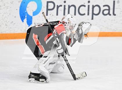 Thumbnail 1 in Ridgefield vs. Fairfield Warde/Ludlowe (FCIAC D1 Final) photogallery.