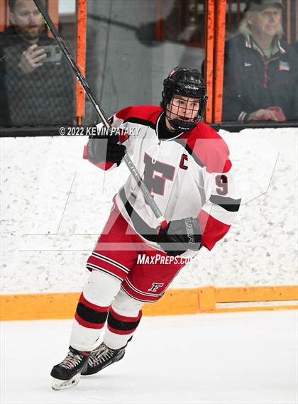 Thumbnail 1 in Ridgefield vs. Fairfield Warde/Ludlowe (FCIAC D1 Final) photogallery.