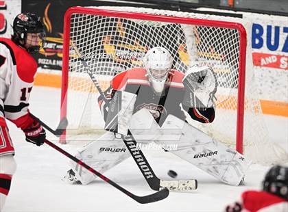 Thumbnail 2 in Ridgefield vs. Fairfield Warde/Ludlowe (FCIAC D1 Final) photogallery.