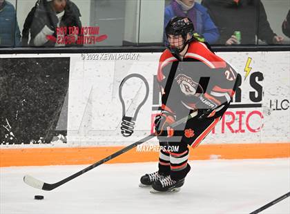 Thumbnail 2 in Ridgefield vs. Fairfield Warde/Ludlowe (FCIAC D1 Final) photogallery.