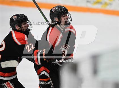 Thumbnail 1 in Ridgefield vs. Fairfield Warde/Ludlowe (FCIAC D1 Final) photogallery.