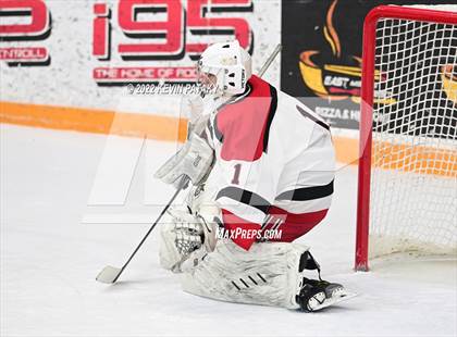Thumbnail 2 in Ridgefield vs. Fairfield Warde/Ludlowe (FCIAC D1 Final) photogallery.