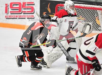 Thumbnail 2 in Ridgefield vs. Fairfield Warde/Ludlowe (FCIAC D1 Final) photogallery.